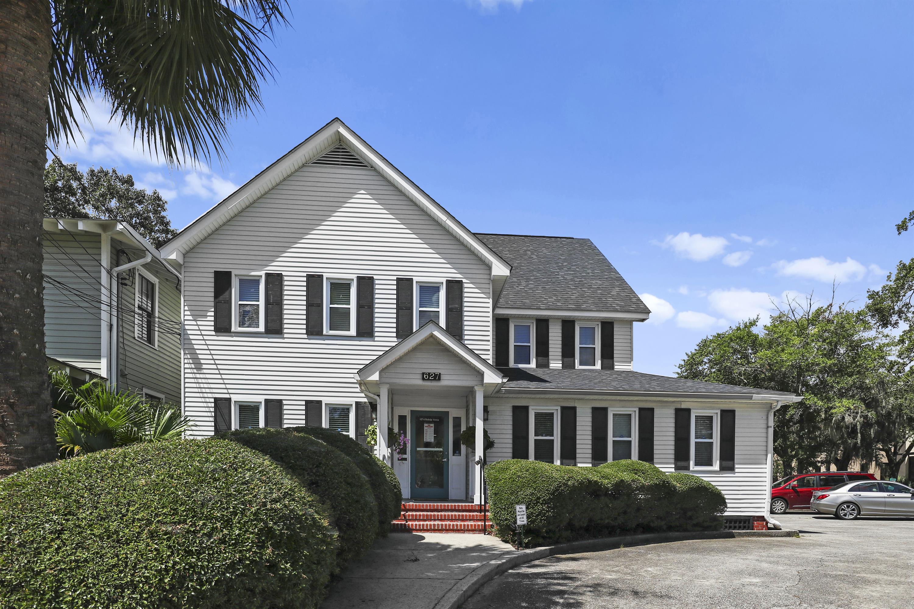 627 Rutledge Avenue - B